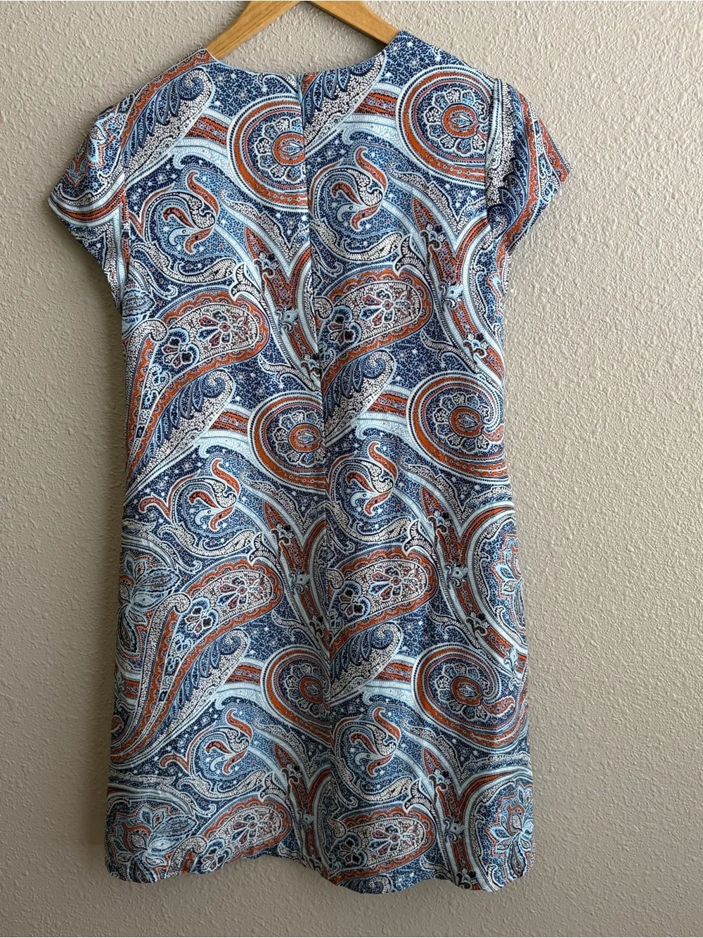 J. McLaughlin Silk Blue Paisley Swing Shift Cap Short Sleeve Lined‎ Dress